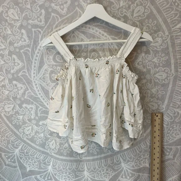 ADORABLE COTTAGE CORE SOFT GIRL TOP CUTOUT COLD SHOULDER OFF WHITE FLORAL - Picture 3 of 7